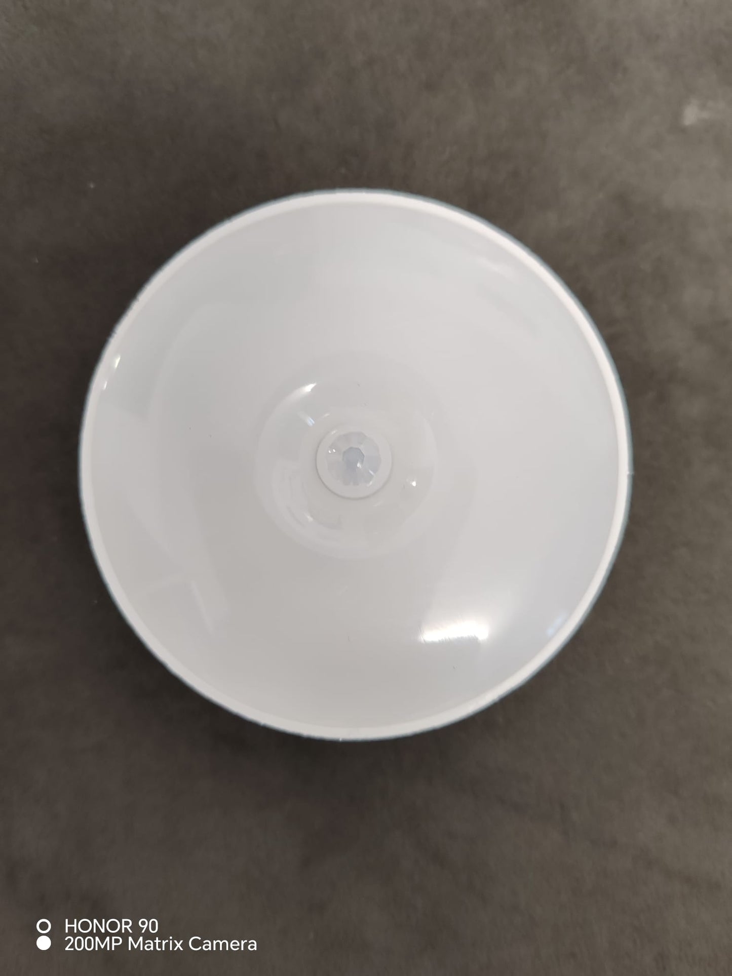 Set 2 Lampi LED cu Senzor de Miscare -Se Aprinde Automat Noaptea ( fara Fire , USB)